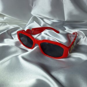 estilo y elegancia en gafas rojas