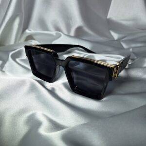 gafas de sol únicas en negro